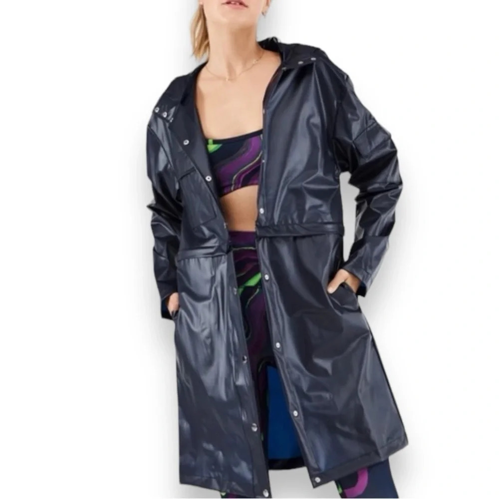 FABLETICS Kenna Navy Blue Cargo Convertible Rain Jacket Small | EUC - Picture 2 of 11